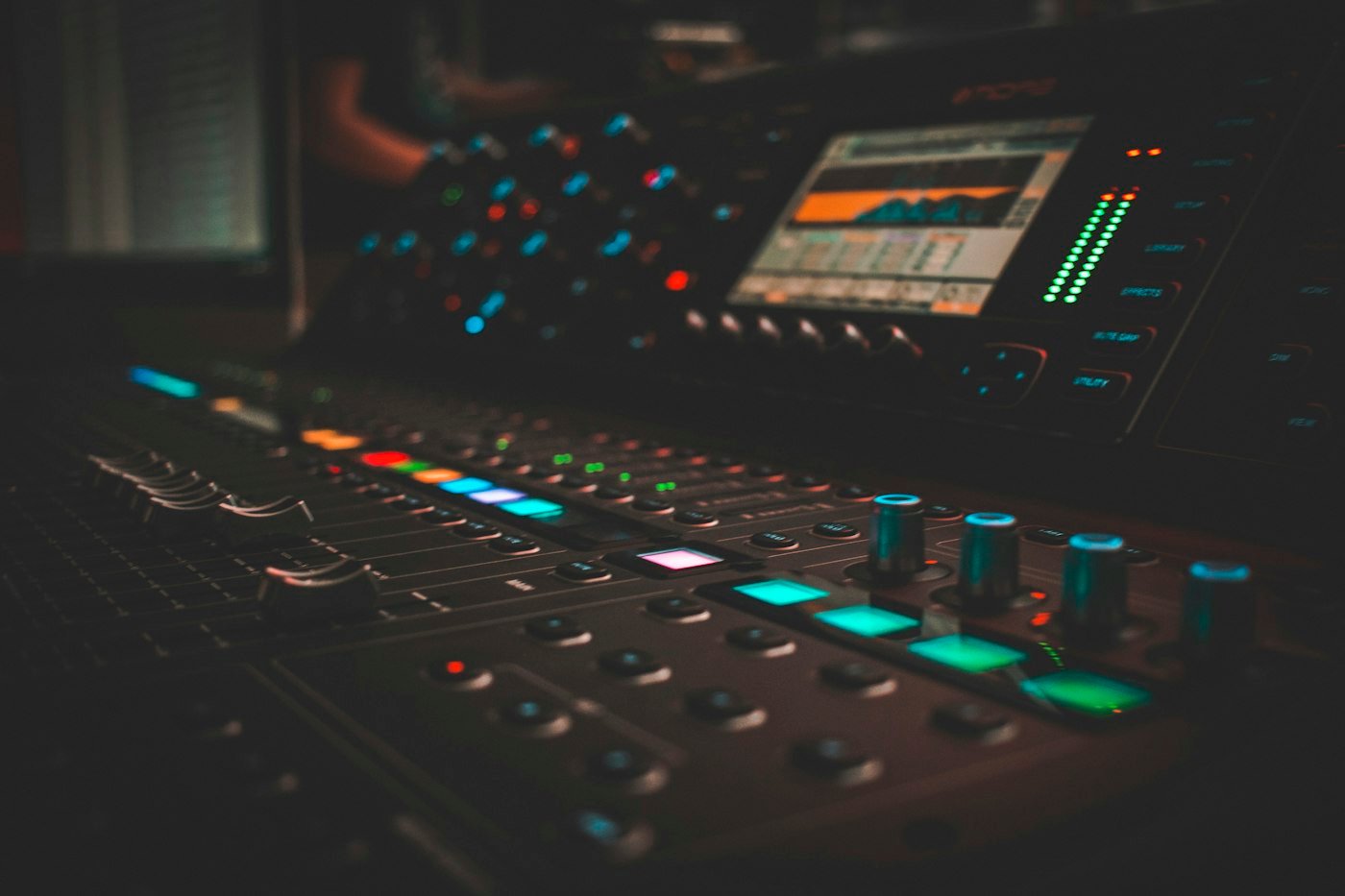 Studio mixing console